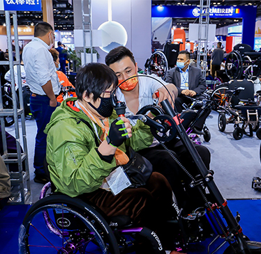 展商地域構(gòu)成：國(guó)際31%，國(guó)內(nèi)69%