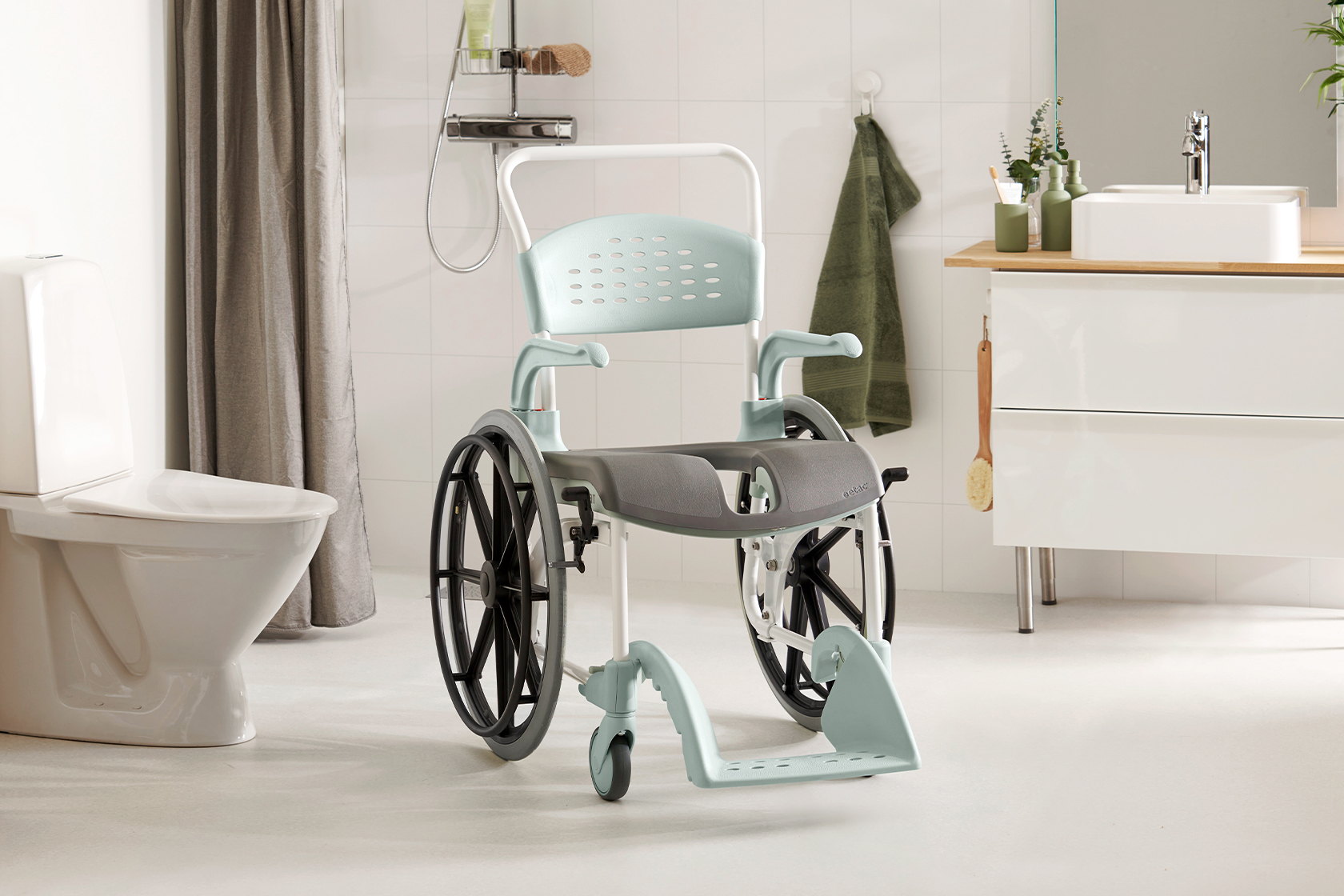 Etac Clean24&rdquo; 移動式浴廁多功能椅 自推型