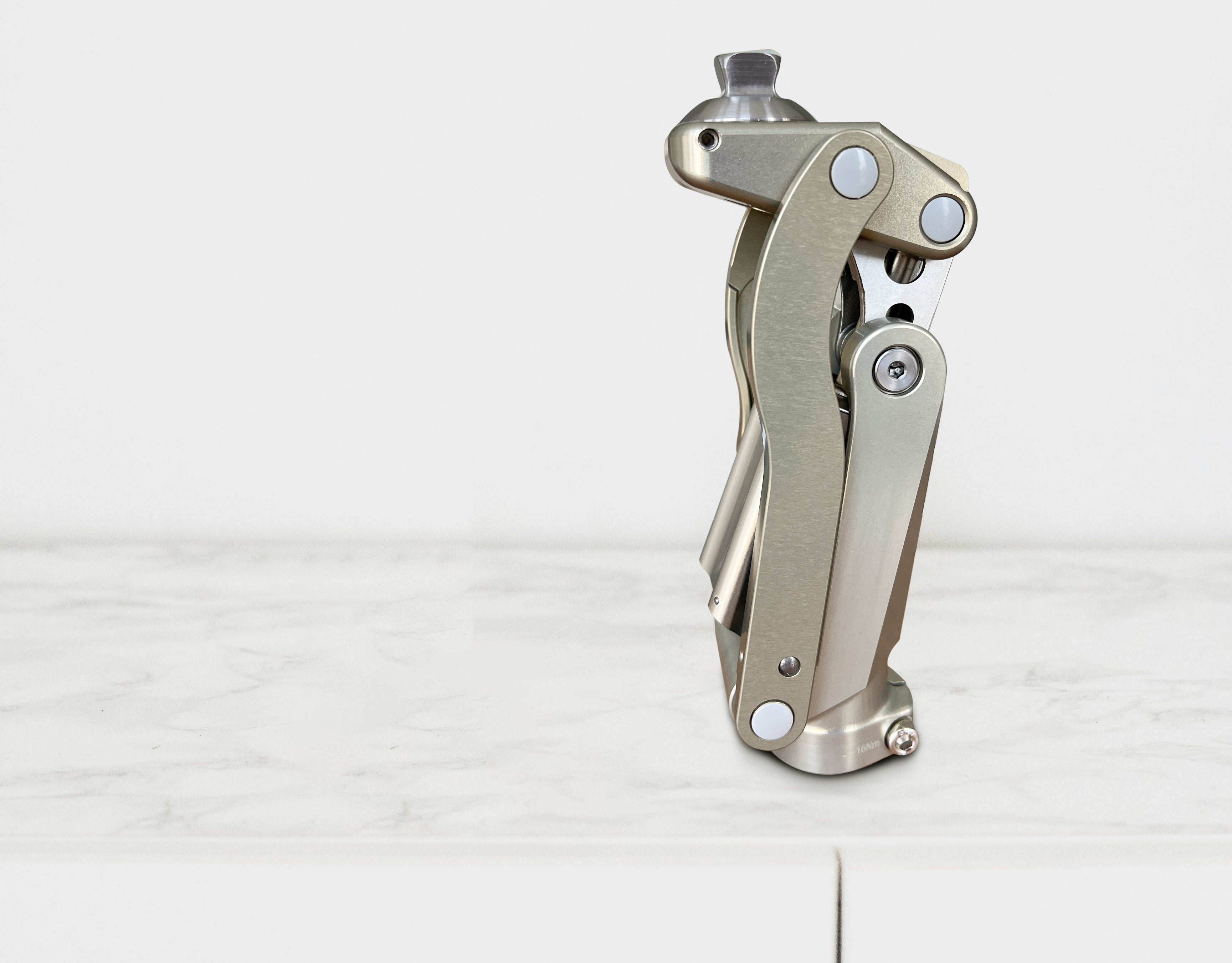 JB-951-A多軸氣壓幾何鎖膝關(guān)節(jié)